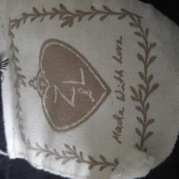 Ladies top - Picture 7 of 9